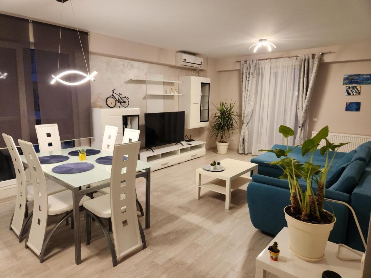 Airport Apartment Otopeni Bagian luar foto