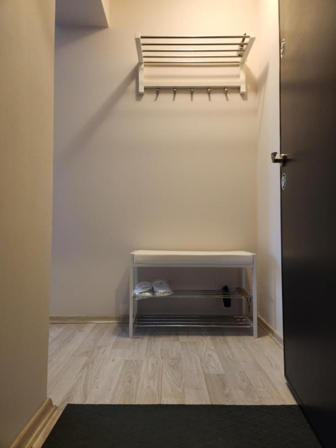 Airport Apartment Otopeni Bagian luar foto